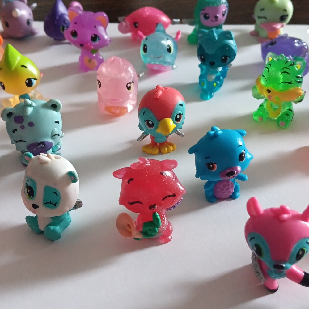 Hatchimals 40+ Random Lot. - Picture 7 of 9